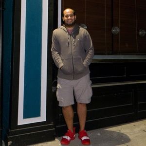 Meet your Posher, Eduardo